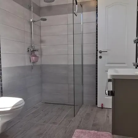 Angeline アパート