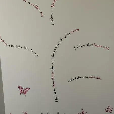 Angeline アパート *